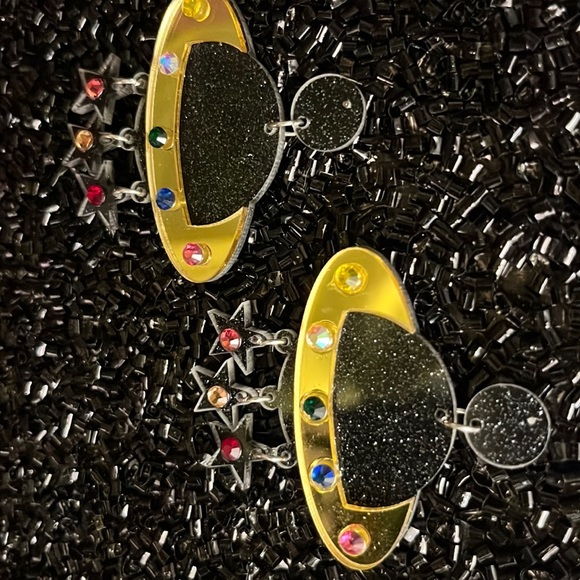 Planet Earrings - Picture 6 of 10